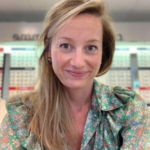 Meet your Posher, Chau